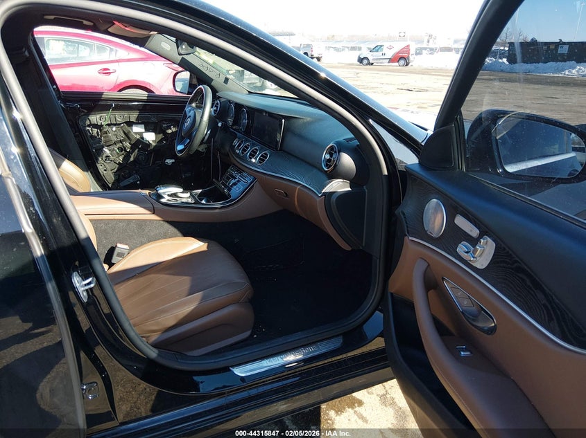 2017 Mercedes-Benz E 300 4Matic