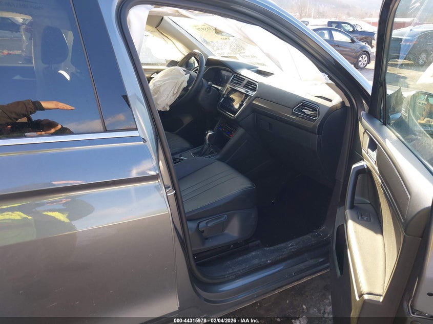 2023 Volkswagen Tiguan 2.0T Se