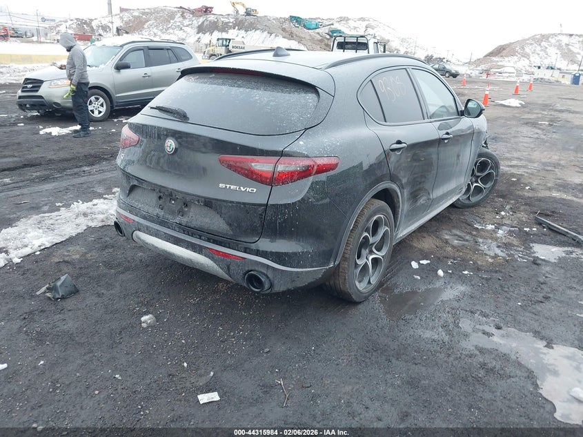 2023 Alfa Romeo Stelvio Ti Awd