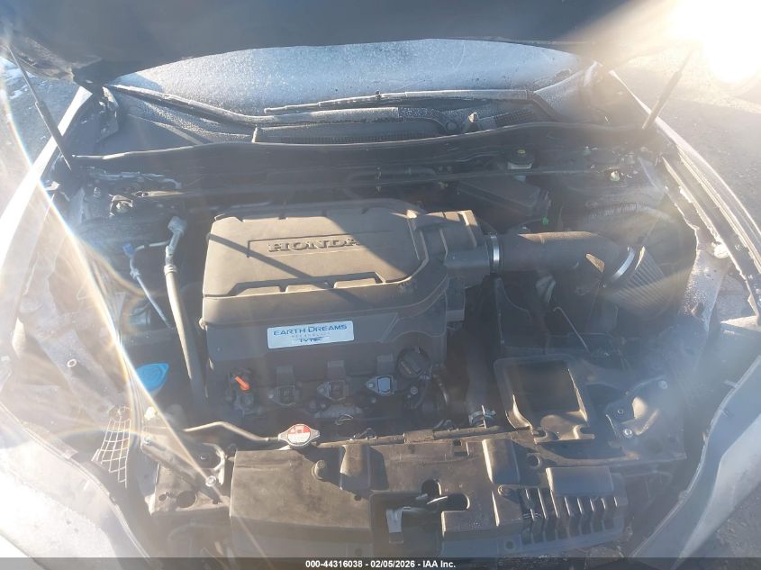 2016 Honda Accord Ex-L V-6 VIN: 1HGCT2B82GA000395 Lot: 44316038