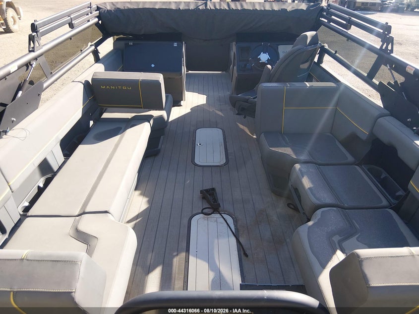 2024 MANITOU PONTOON AND TRAILER auction photo 5