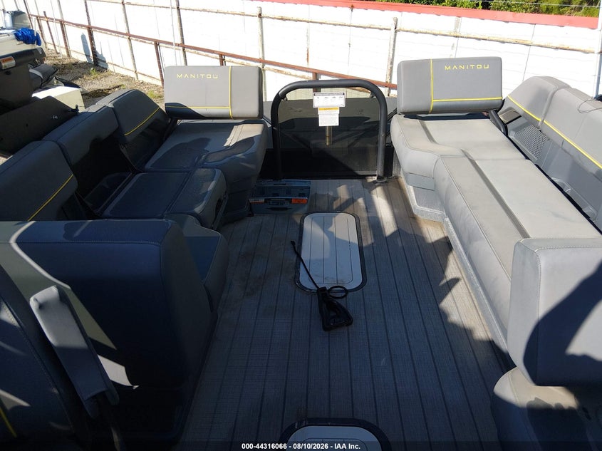 2024 MANITOU PONTOON AND TRAILER auction photo 8