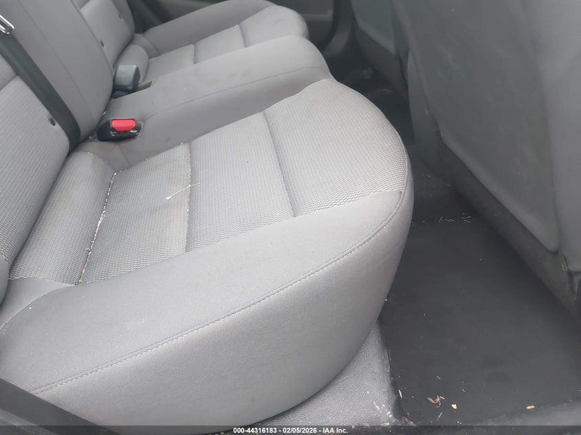2017 Kia Forte 2.0 Lx white Lot 111044316183 Vin 3KPFK4A73HE060834