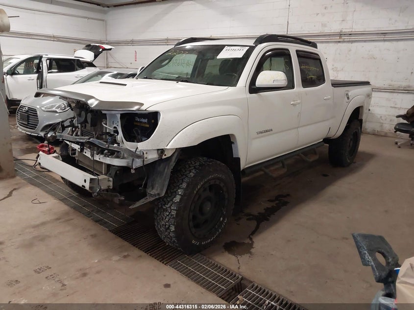2013 Toyota Tacoma Base V6