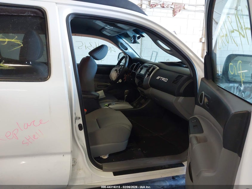 2013 Toyota Tacoma Base V6