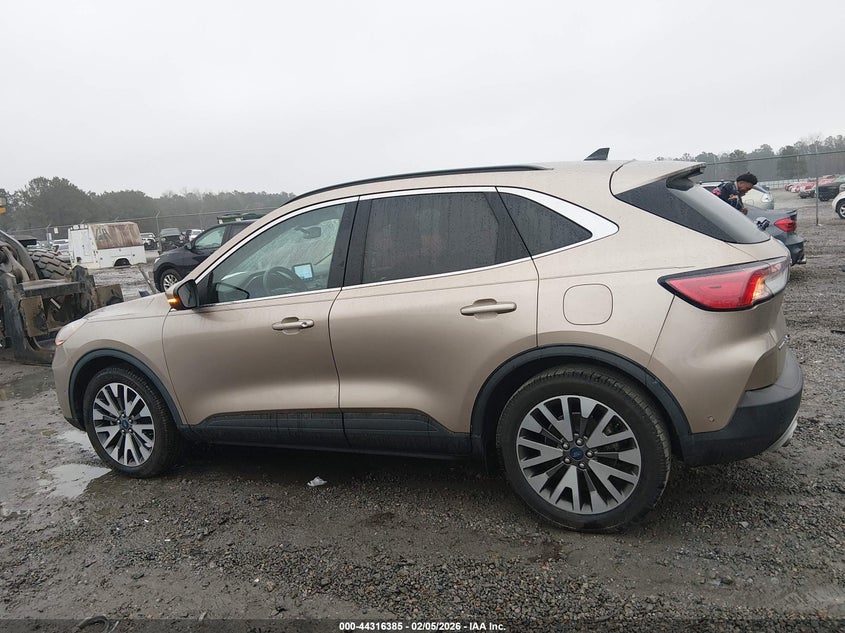 VIN 1FMCU0DZ7LUA39655 2020 FORD ESCAPE TITANIUM HYBRID