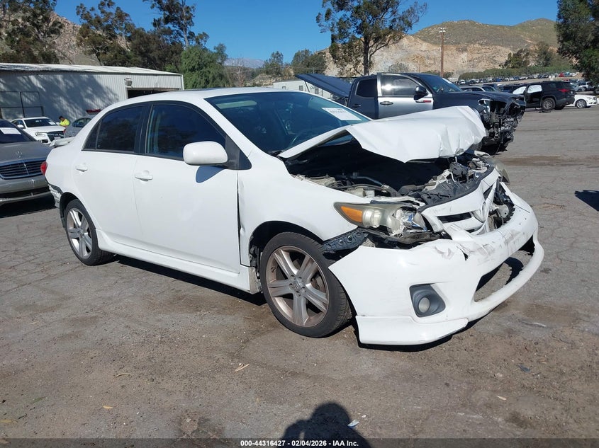 2013 TOYOTA COROLLA auction photo 1