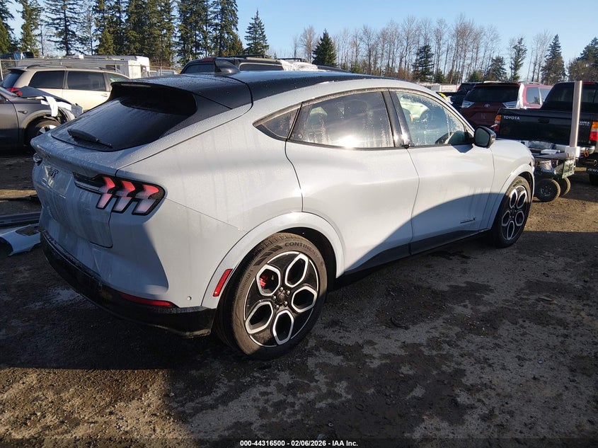 2024 Ford Mustang Mach-E Gt