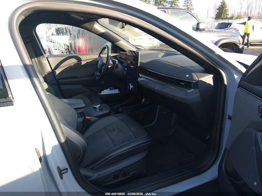 2024 Ford Mustang Mach-E Gt