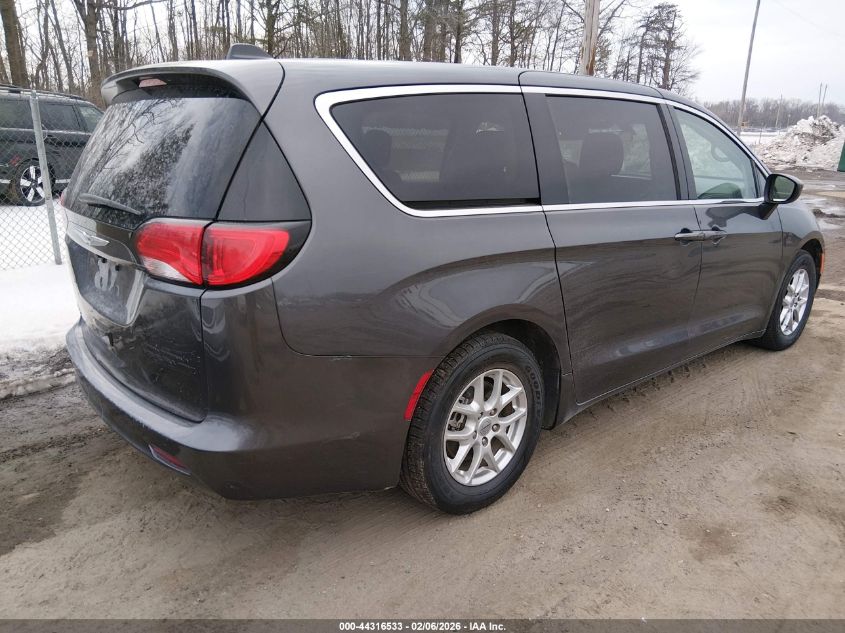 2022 Chrysler Voyager Lx