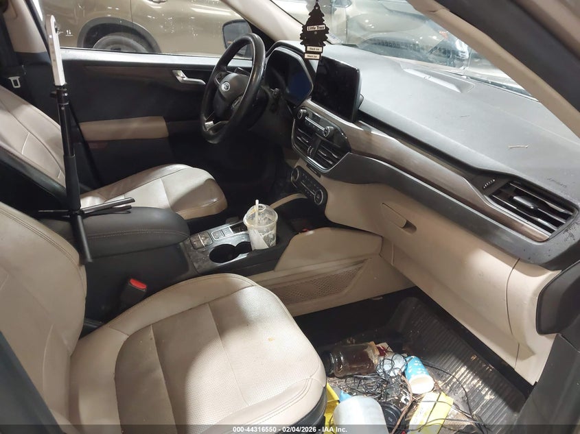 2020 Ford Escape Titanium