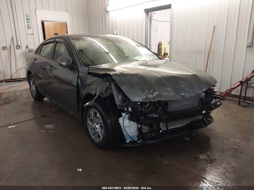 2024 Hyundai Elantra Se