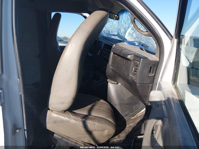 2011 Chevrolet Express 2500 Work Van