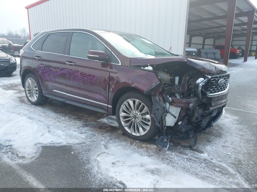 2020 Ford Edge Titanium