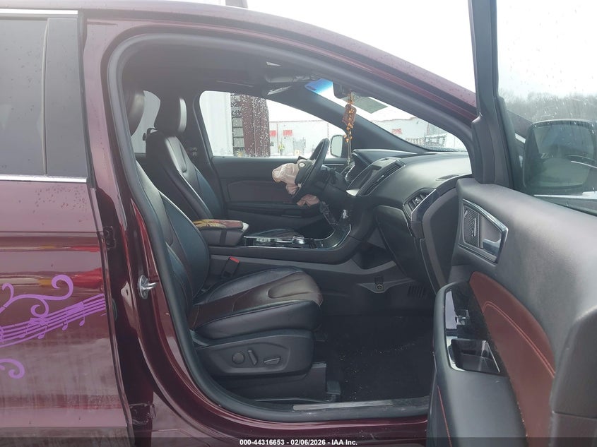 2020 Ford Edge Titanium