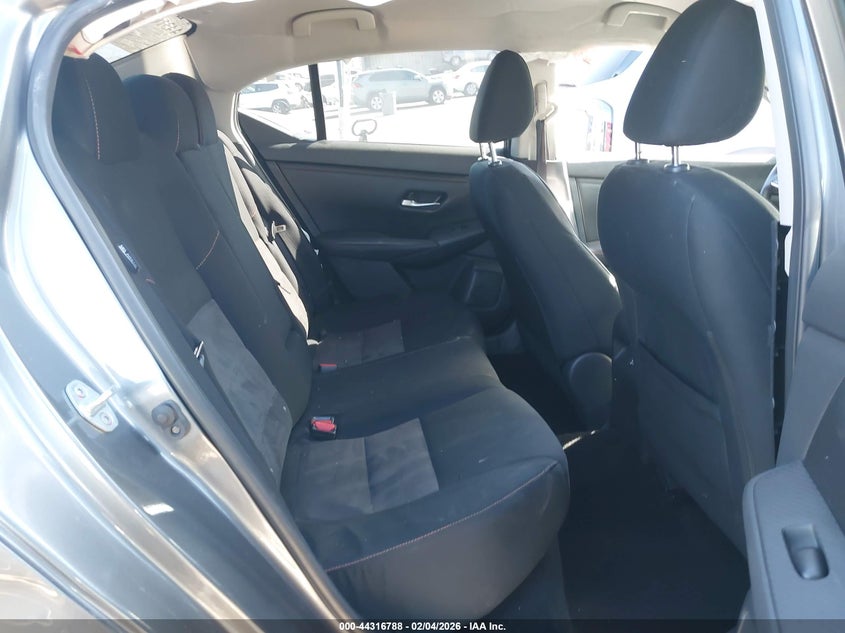 2022 NISSAN SENTRA auction photo 8