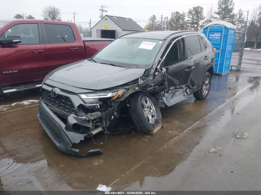 2022 Toyota Rav4 Xle 2T3W1RFV9NC206792 photo 1