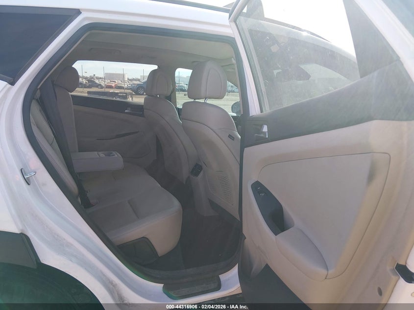 2016 Hyundai Tucson Limited VIN: KM8J33A22GU262159 Lot: 44316906