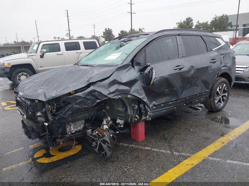 2024 KIA SPORTAGE HYBRID auction photo 2