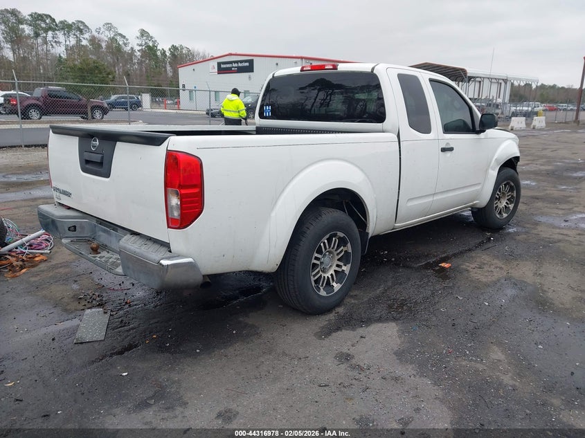 2013 Nissan Frontier S