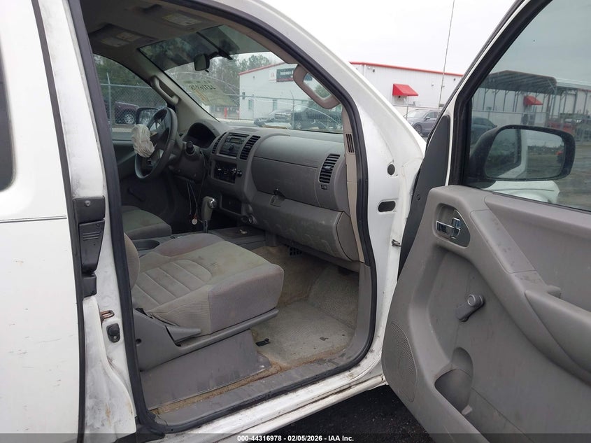 2013 Nissan Frontier S