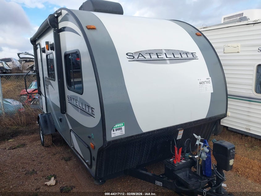 2017 STARCRAFT SATELLITE auction photo 1