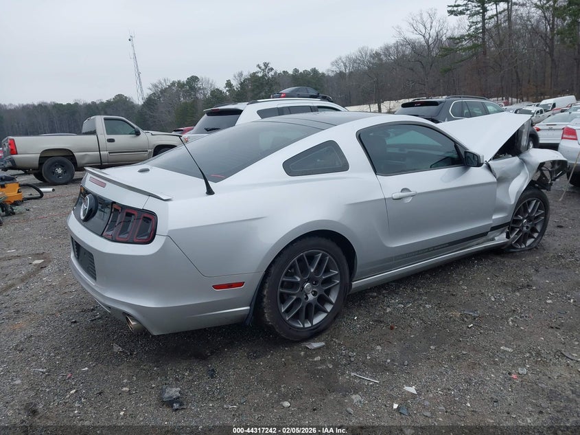 2013 Ford Mustang V6 Premium