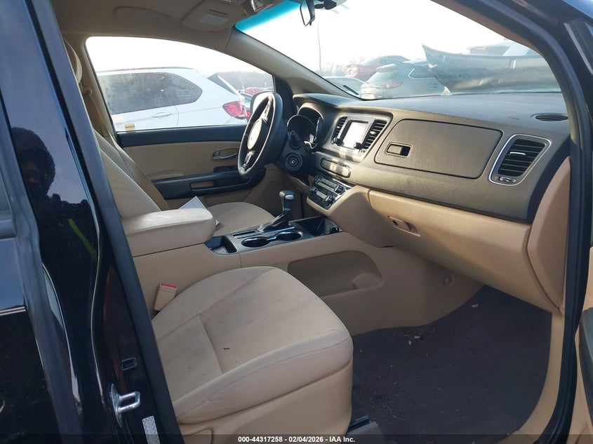 2019 Kia Sedona Lx