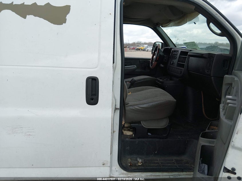 2009 Chevrolet Express 2500 Work Van