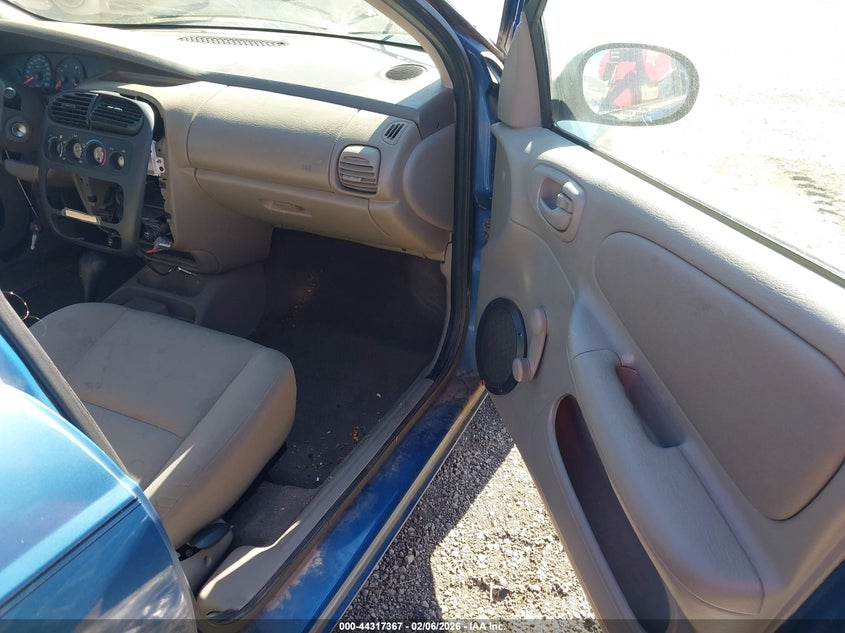 2004 Dodge Neon Se