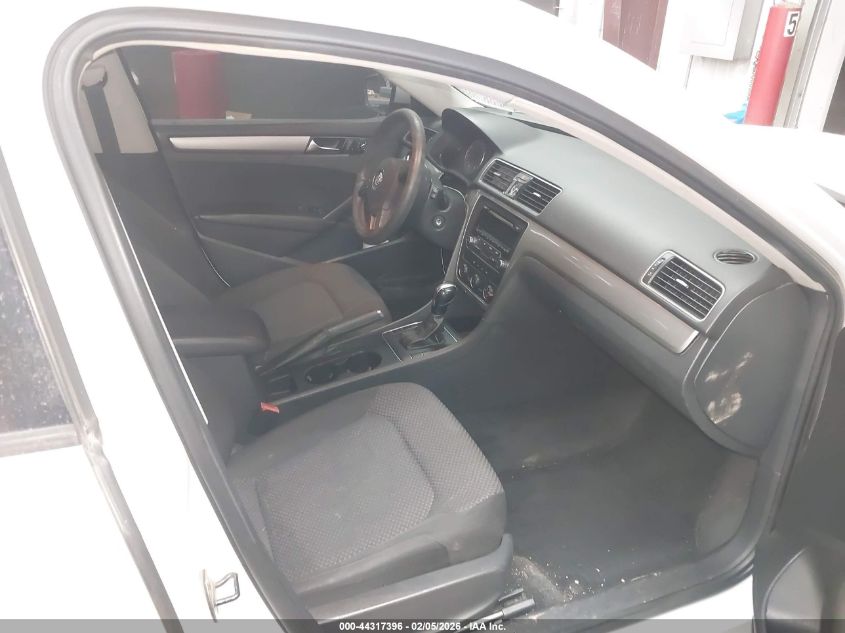 2013 Volkswagen Passat S