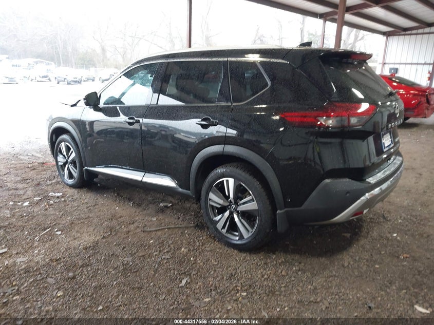 2022 Nissan Rogue Platinum Fwd