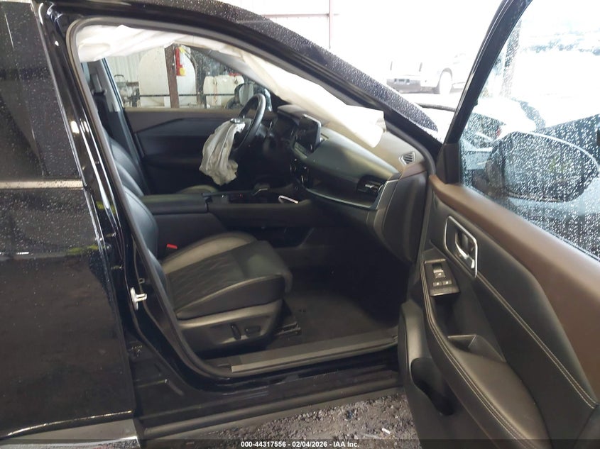 2022 Nissan Rogue Platinum Fwd