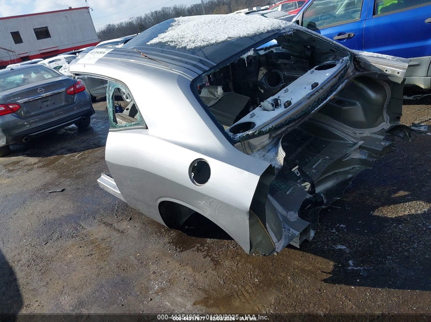 2017 DODGE CHALLENGER auction photo 3