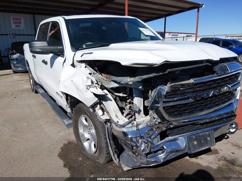 2023 Ram 1500 5.7 Ram Big Horn 4X4 6'4 Box white Lot 111044317798 Vin 1C6SRFMT1PN531427