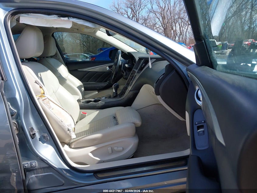 2015 INFINITI Q50 auction photo 5