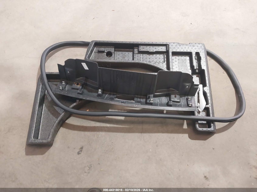 2020 Ford Escape Sel VIN: 1FMCU0H63LUC25614 Lot: 44318016