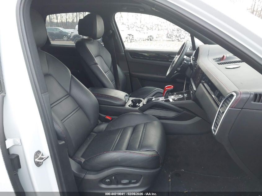 2022 Porsche Cayenne E-Hybrid Platinum Edition