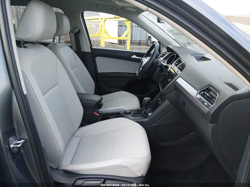 2020 Volkswagen Tiguan 2.0T Se/2.0T Se R-Line Black/2.0T Sel