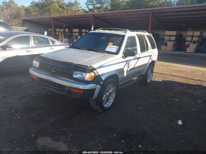 1999 Nissan Pathfinder Le/Se/Xe