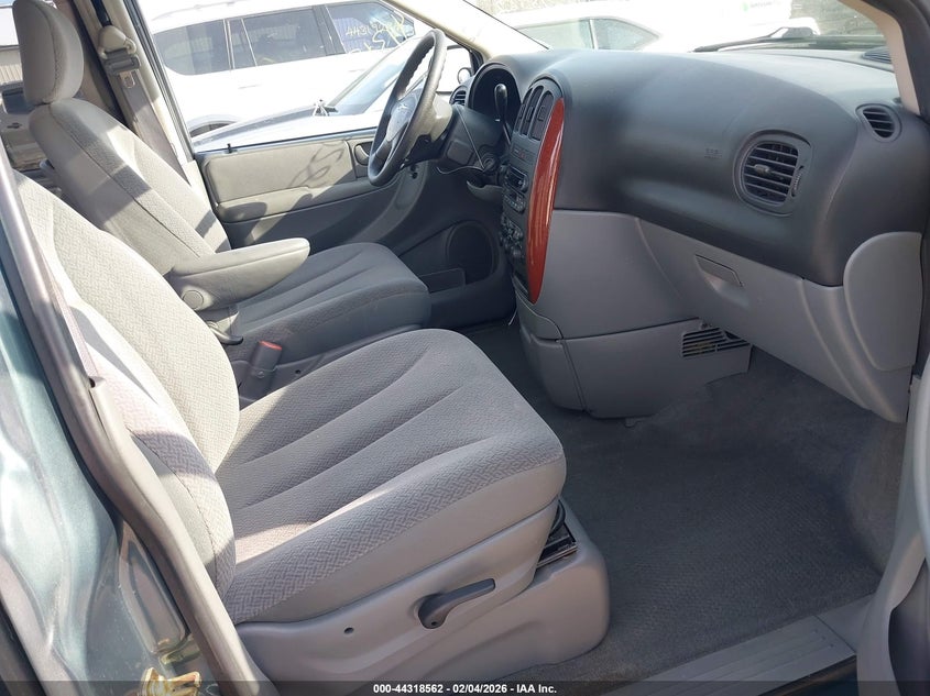 2006 Chrysler Town & Country Lx