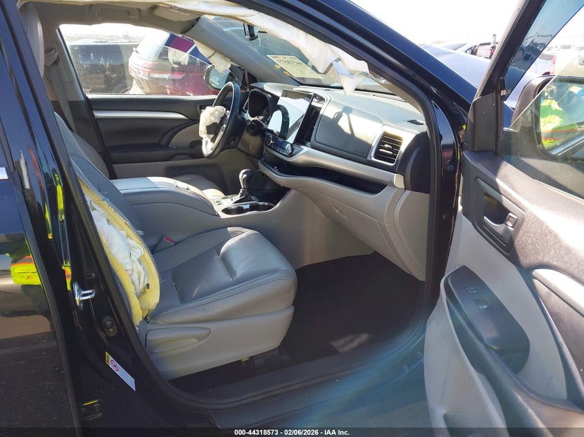 2016 Toyota Highlander Xle V6