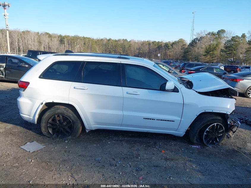 JEEP GRAND CHEROKEE - zdjęcie 14