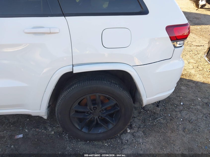 JEEP GRAND CHEROKEE - zdjęcie 18