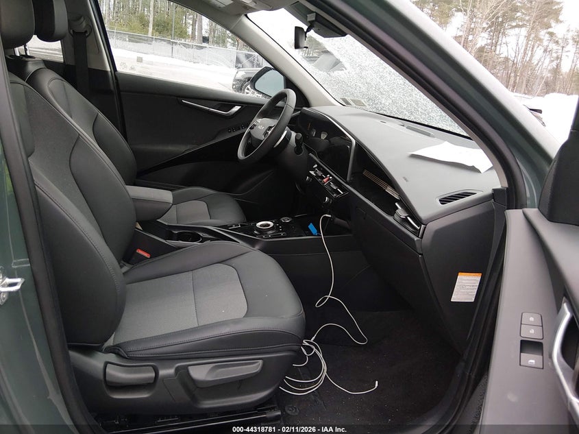 2025 Kia Niro Plug-In Hybrid Ex