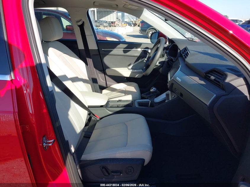 2025 Audi Q3 Premium 45 Tfsi S Line Quattro Tiptronic