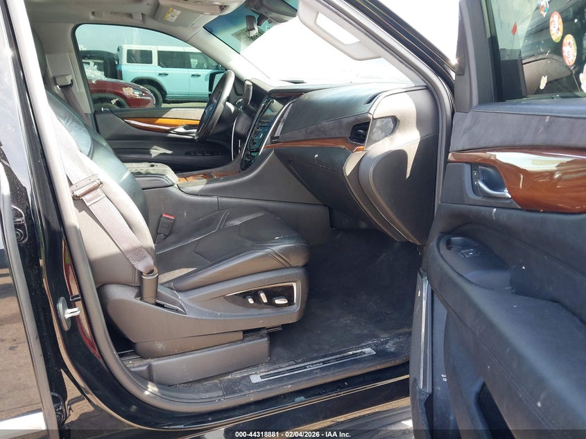 2017 Cadillac Escalade Esv Luxury