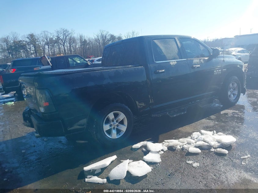 2017 Ram 1500 Express 4X4 5'7 Box