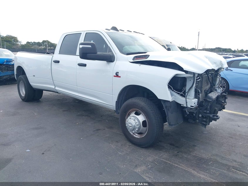 2024 Ram 3500 Tradesman 4X4 8' Box