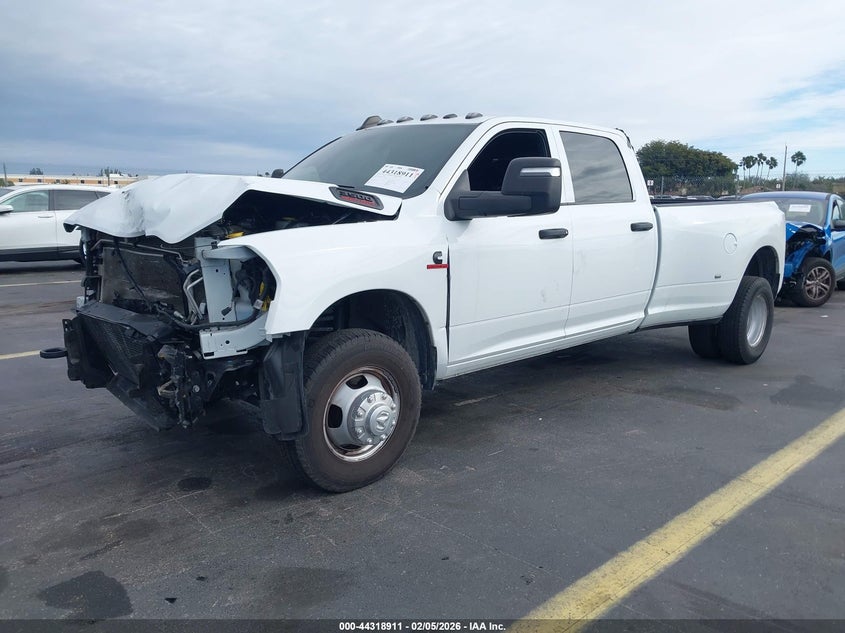 2024 Ram 3500 Tradesman 4X4 8' Box